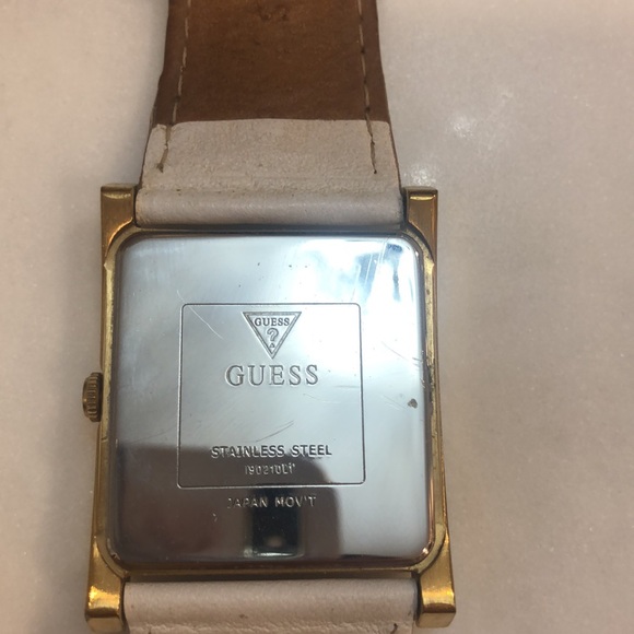 New! Guess white and gold square watch with diamonds - Picture 10 of 12